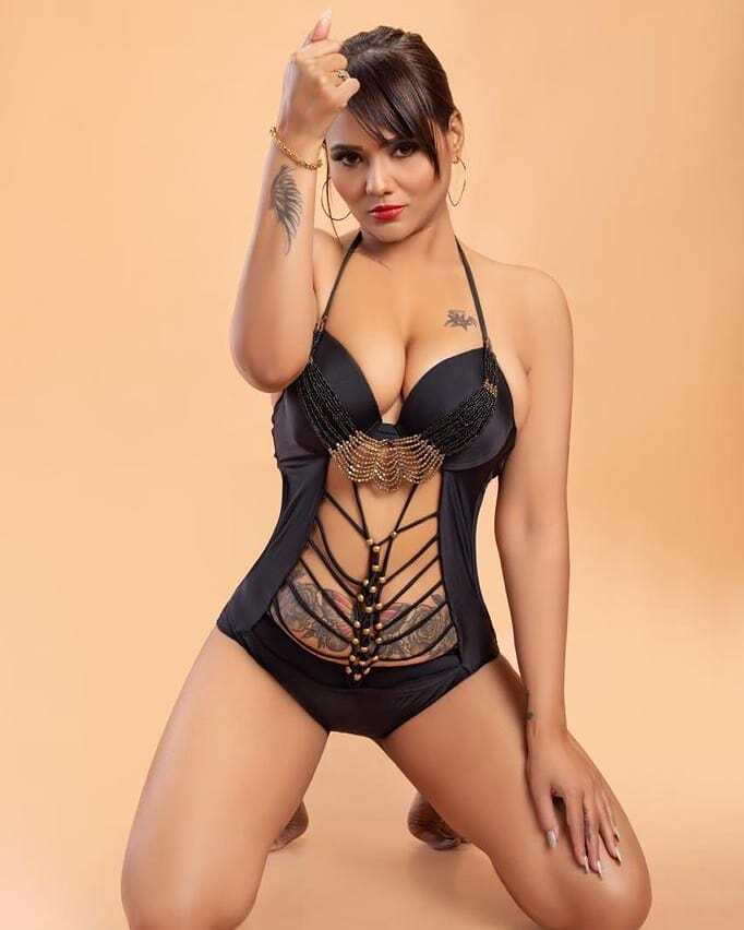 PHOTOS : ஆஹா.. கேட் விமானாக மாறிய ஜின்னி.. வசிகரிக்கும் நச் போட்டோஸ் இதோ!