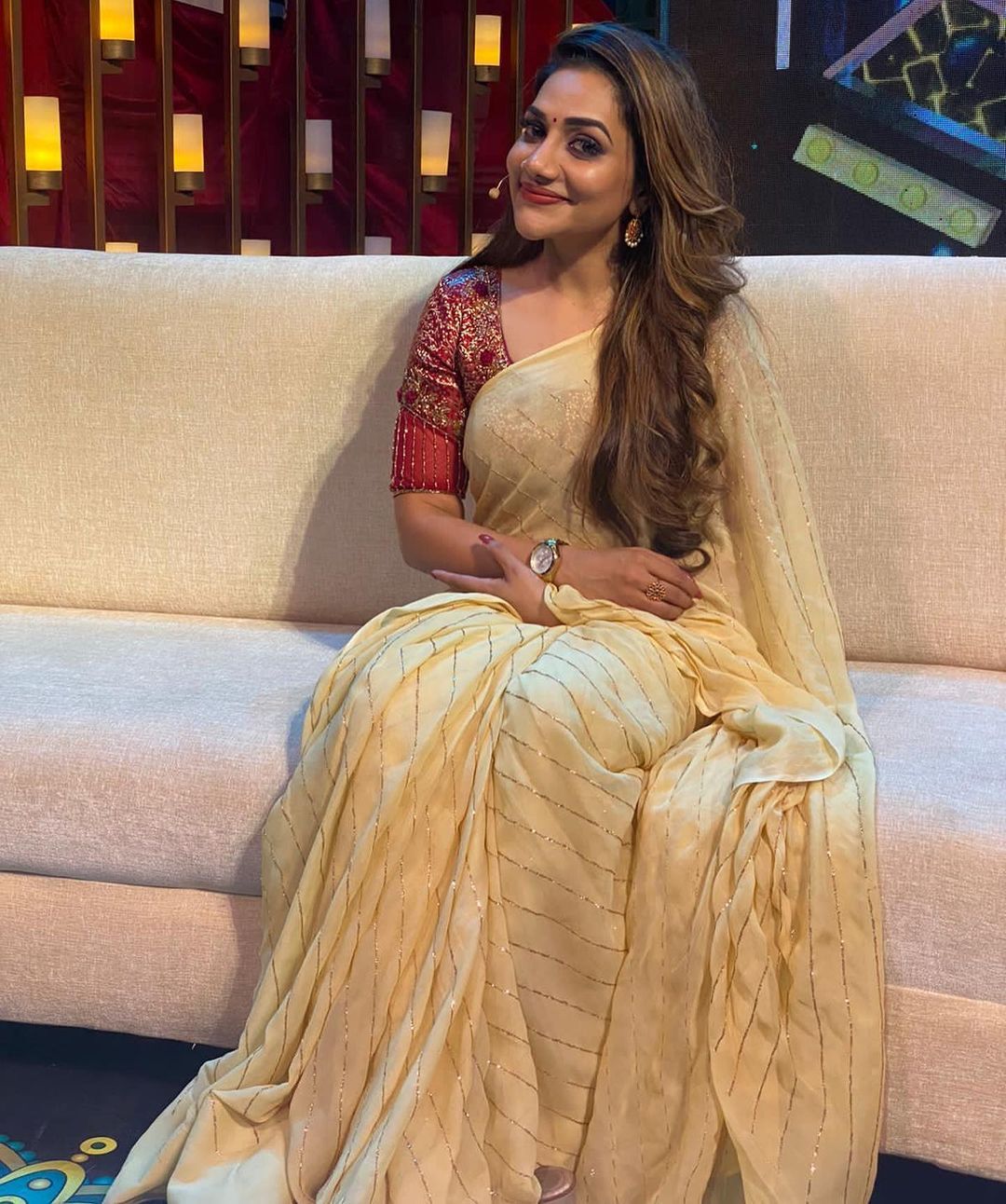 'അരങ്ങേറ്റം കുറിച്ചിട്ട് 20 വർഷം'; സാന്ത്വനം ഭവനത്തിലെ അമ്മമാർക്കൊപ്പം റിമിയുടെ പാട്ടും മേളവും 