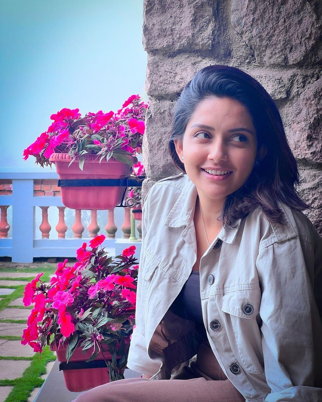 സിമ്പിൾ ലുക്കിലും മഹിമ പൊളിയാണ്, ആ ചിരി കണ്ടാൽ മാത്രം മതിയല്ലോയെന്ന് ആരാധകർ... വൈറൽ ഫോട്ടോകൾ