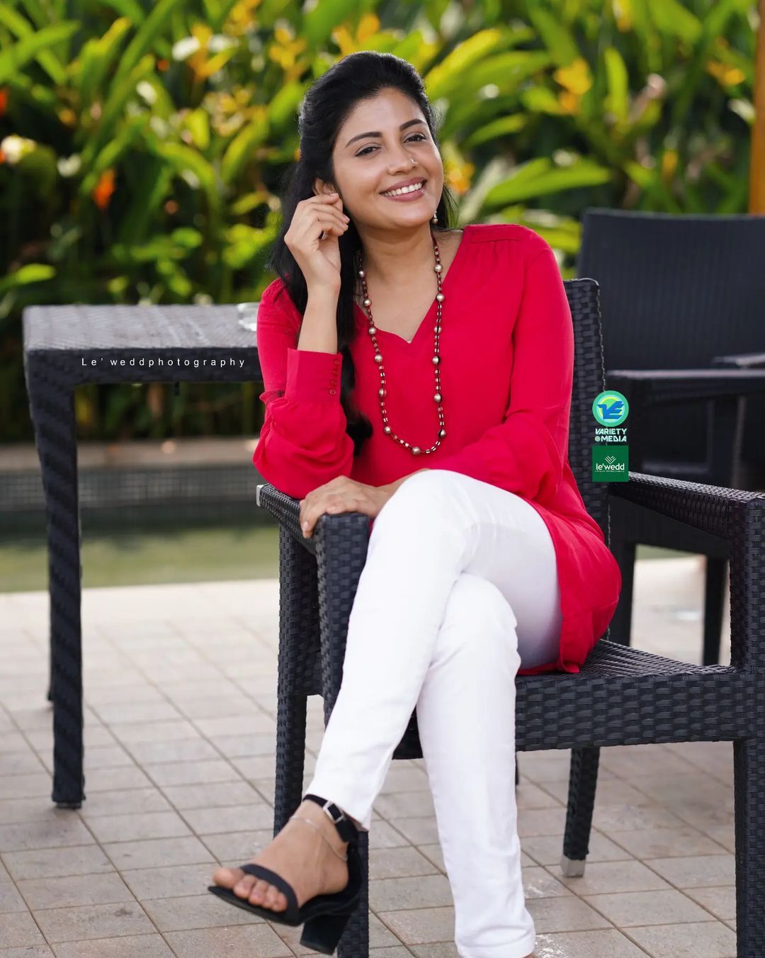 കൂള്‍ ലുക്കില്‍ ശിവദ; ഏറ്റവും പുതിയ ചിത്രങ്ങള്‍ വൈറല്‍