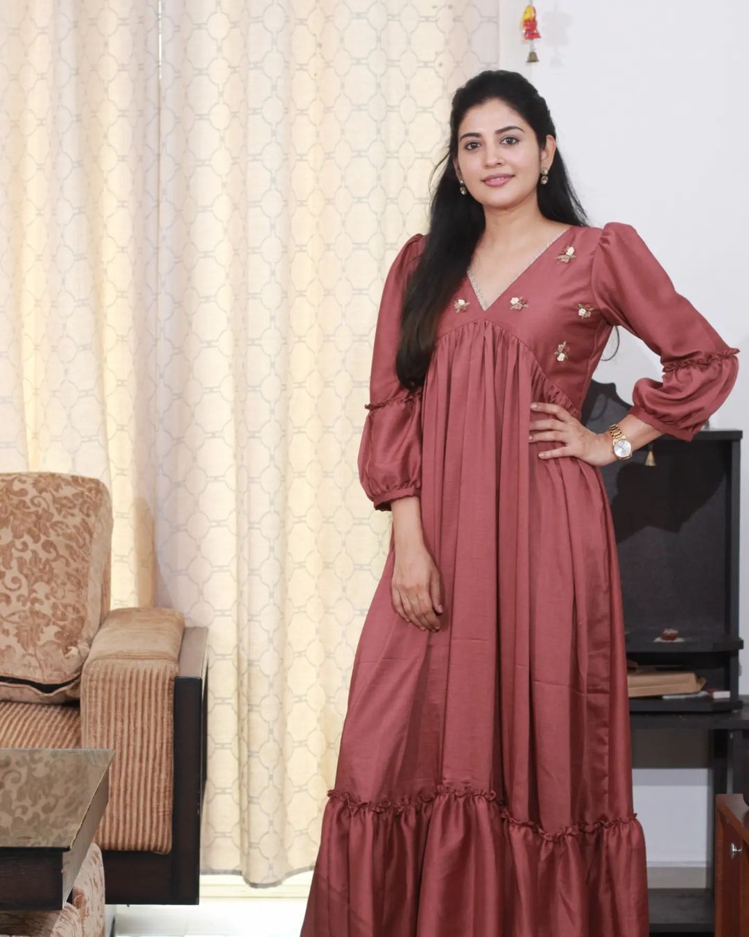 കൂള്‍ ലുക്കില്‍ ശിവദ; ഏറ്റവും പുതിയ ചിത്രങ്ങള്‍ വൈറല്‍