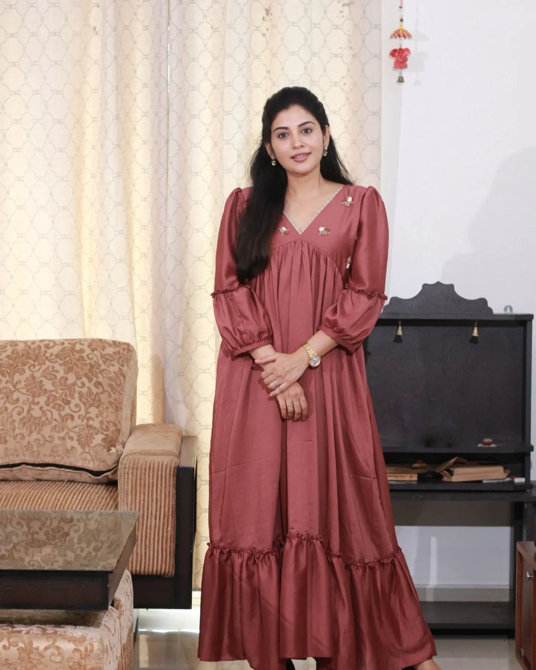 കൂള്‍ ലുക്കില്‍ ശിവദ; ഏറ്റവും പുതിയ ചിത്രങ്ങള്‍ വൈറല്‍