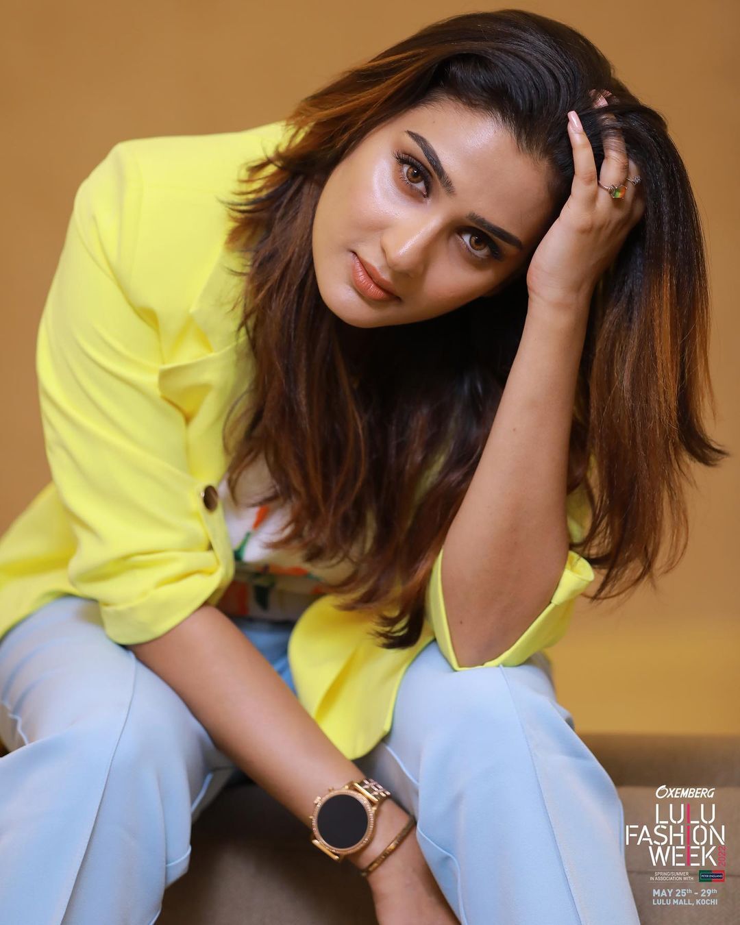  മേക്ക് ഓവറെന്ന് പറഞ്ഞാൽ ദാ ഇതാണ്..അതിഥി രവി തകർത്ത് കളഞ്ഞല്ലോ...വൈറലായി ഫോട്ടോകൾ 