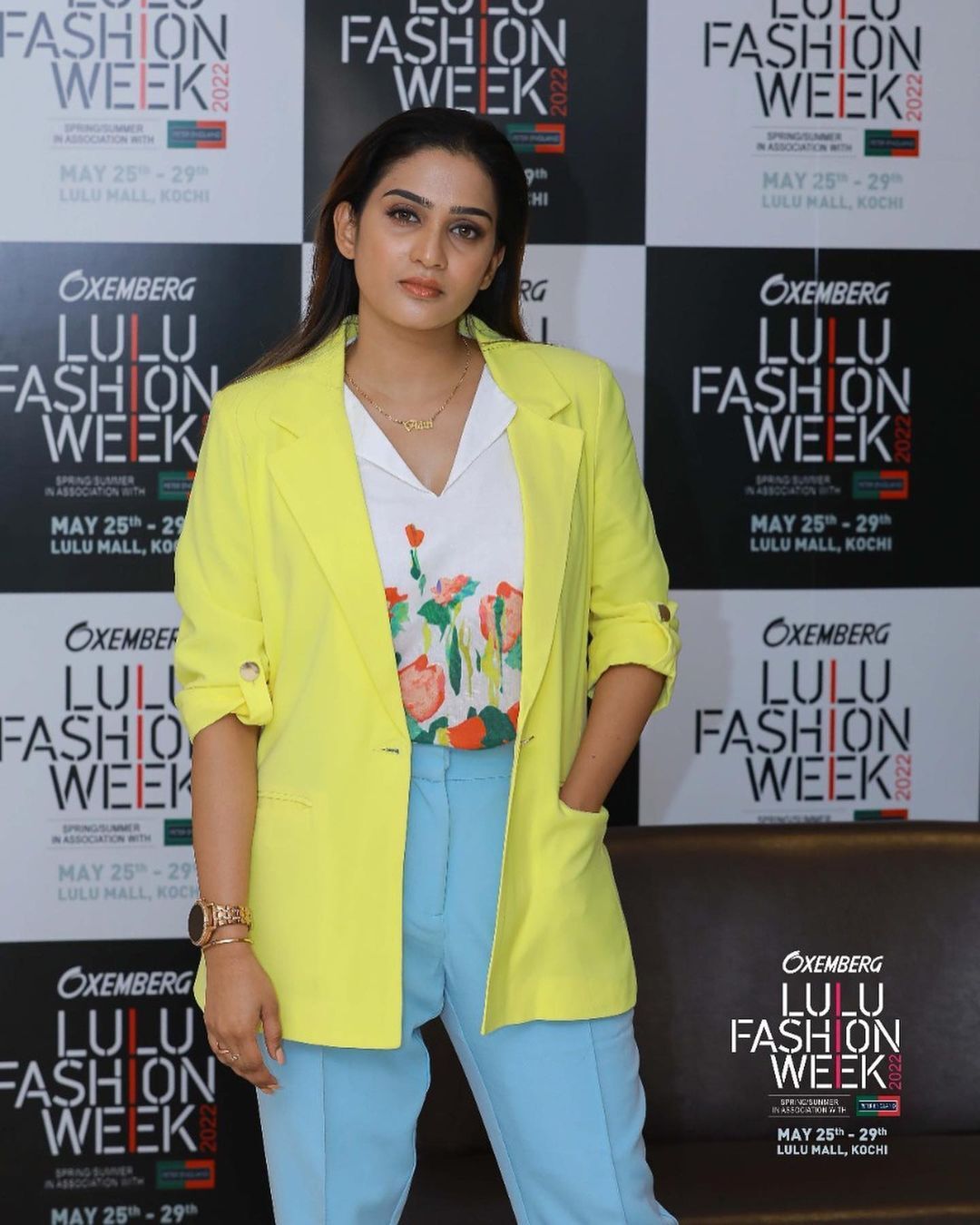  മേക്ക് ഓവറെന്ന് പറഞ്ഞാൽ ദാ ഇതാണ്..അതിഥി രവി തകർത്ത് കളഞ്ഞല്ലോ...വൈറലായി ഫോട്ടോകൾ 