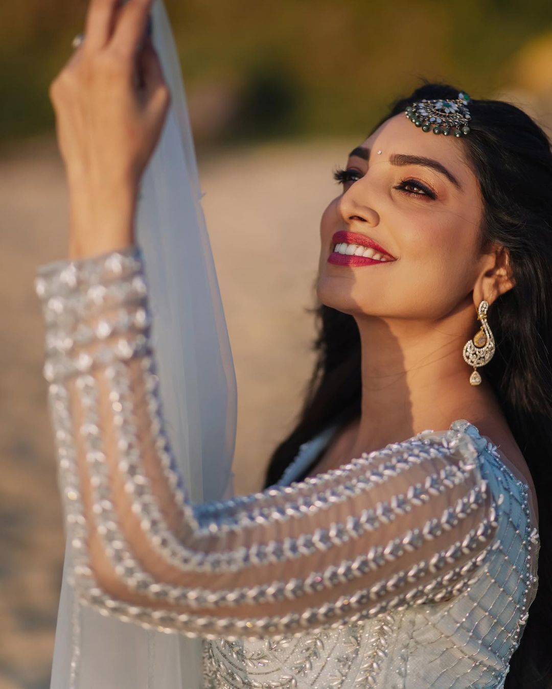   'ശെടാ, അമ്മയ്ക്ക് ഇഷ്ടായില്ലേലും ഋതു ഏത് ലുക്കിലും പൊളിയല്ലേ'..വൈറൽ ഫോട്ടോകൾ