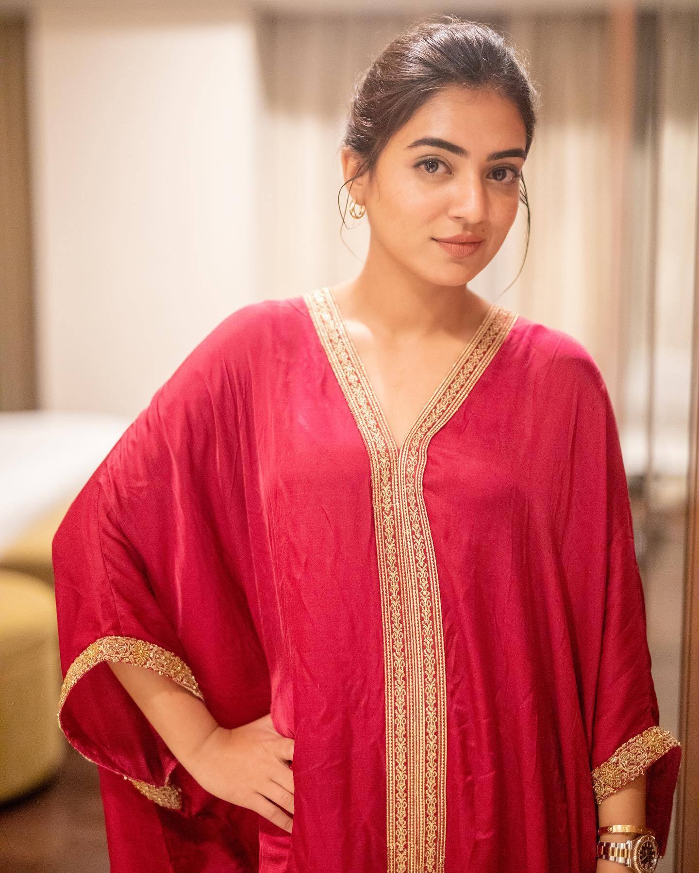 ഇതെന്ത് വേഷം നസ്രിയാ... സൂപ്പര്‍ ലുക്ക് എന്ന് ആരാധകര്‍, നടിയുടെ പുതിയ ചിത്രങ്ങള്‍ വൈറല്‍