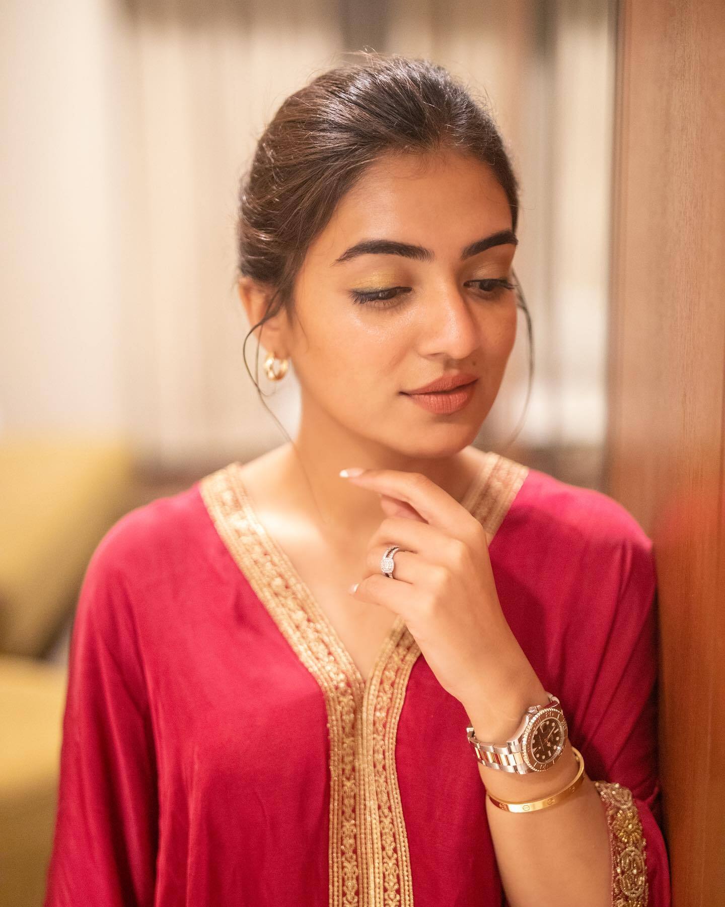 ഇതെന്ത് വേഷം നസ്രിയാ... സൂപ്പര്‍ ലുക്ക് എന്ന് ആരാധകര്‍, നടിയുടെ പുതിയ ചിത്രങ്ങള്‍ വൈറല്‍