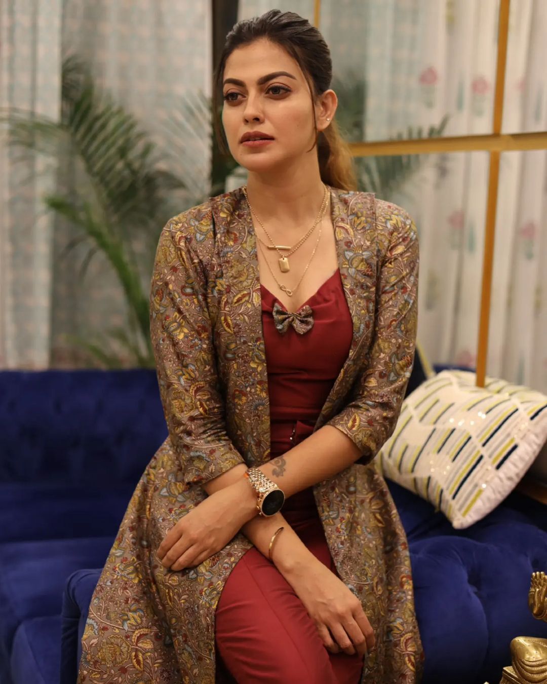  കിടു മേയ്ക്കപ്പും പൊളി ലുക്കും..ഇതൊക്കെ സ്വന്തം ഐഡിയ ആണെന്ന് അനുശ്രീ..'പിന്നെ ചുമ്മാ പൊളിക്കില്ലേ'