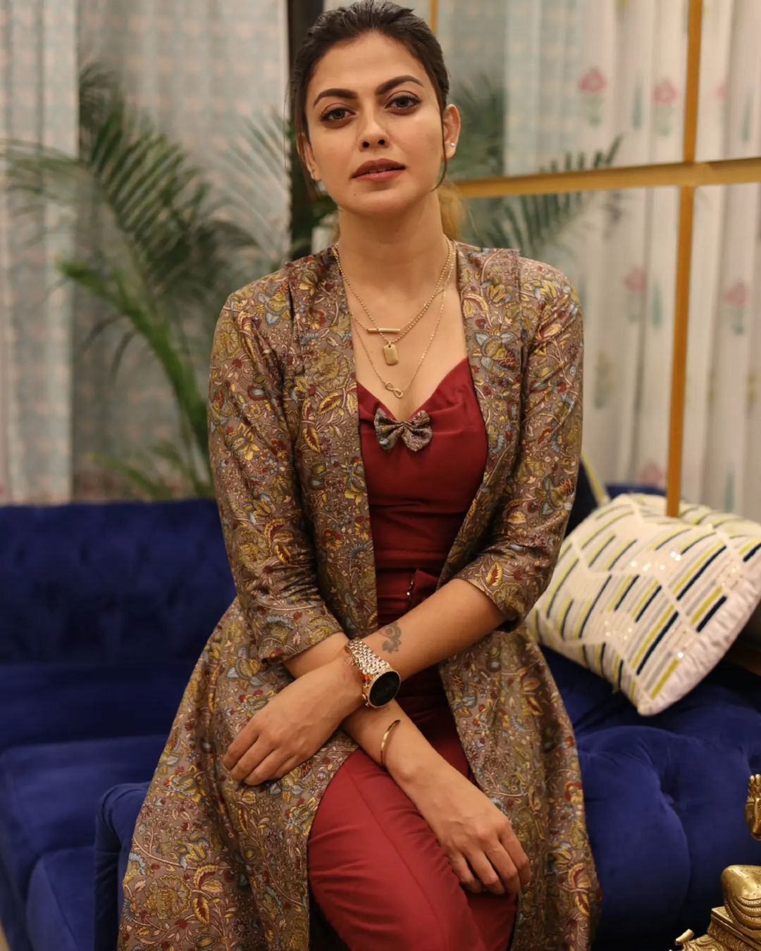  കിടു മേയ്ക്കപ്പും പൊളി ലുക്കും..ഇതൊക്കെ സ്വന്തം ഐഡിയ ആണെന്ന് അനുശ്രീ..'പിന്നെ ചുമ്മാ പൊളിക്കില്ലേ'