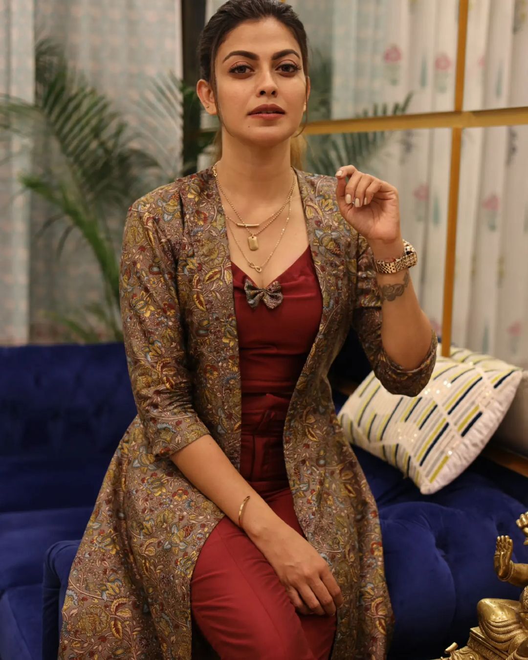  കിടു മേയ്ക്കപ്പും പൊളി ലുക്കും..ഇതൊക്കെ സ്വന്തം ഐഡിയ ആണെന്ന് അനുശ്രീ..'പിന്നെ ചുമ്മാ പൊളിക്കില്ലേ'