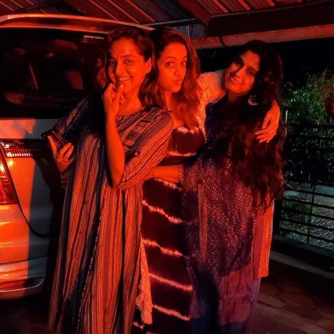 ശക്തയായ വനിതയെന്ന് മഞ്ജു വാര്യർ, സയനോരക്ക് സ്നേഹ ചുംബനം: ഭാവനയ്ക്ക് ഇന്ന് പിറന്നാള്‍