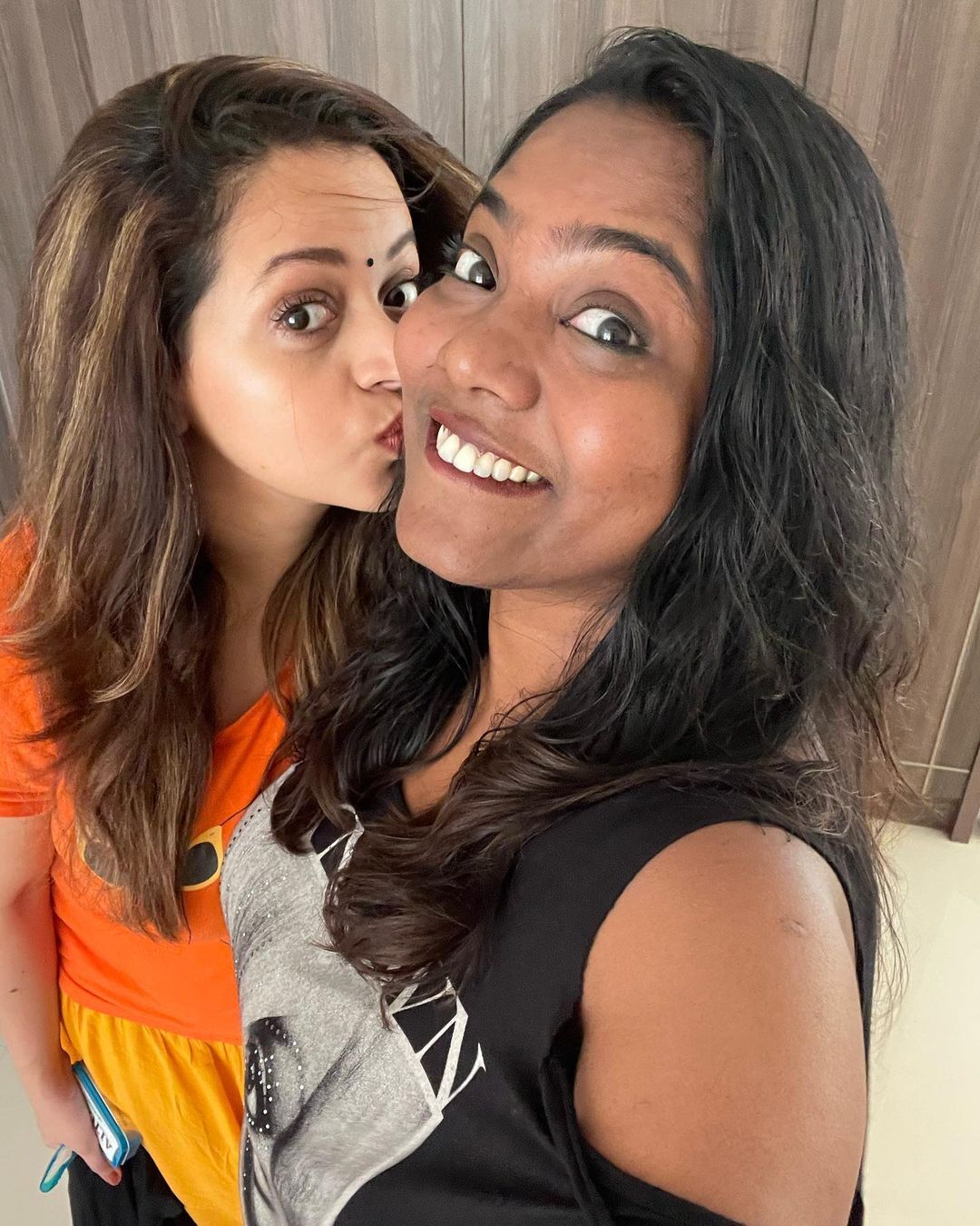 ശക്തയായ വനിതയെന്ന് മഞ്ജു വാര്യർ, സയനോരക്ക് സ്നേഹ ചുംബനം: ഭാവനയ്ക്ക് ഇന്ന് പിറന്നാള്‍