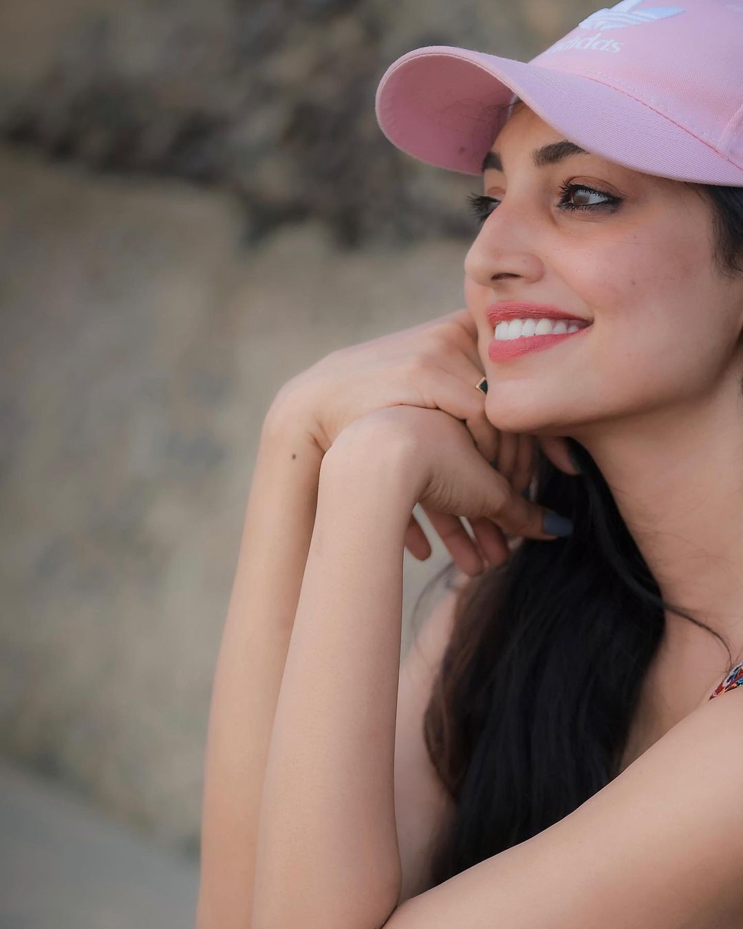 ഇതാര് ജയിംസ് ബോണ്ട് നായികയോ; കിടുക്കന്‍ ലുക്കില്‍ അമ്പരിപ്പിച്ച് റിതു മന്ത്ര