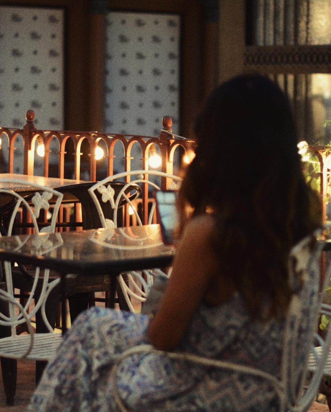 ഞാന്‍ ഏറ്റവും കൂടുതല്‍ മിസ്സ് ചെയ്യുന്ന സ്ഥലം ഇതാണ്; പുതിയ ചിത്രങ്ങളുമായി എസ്തർ