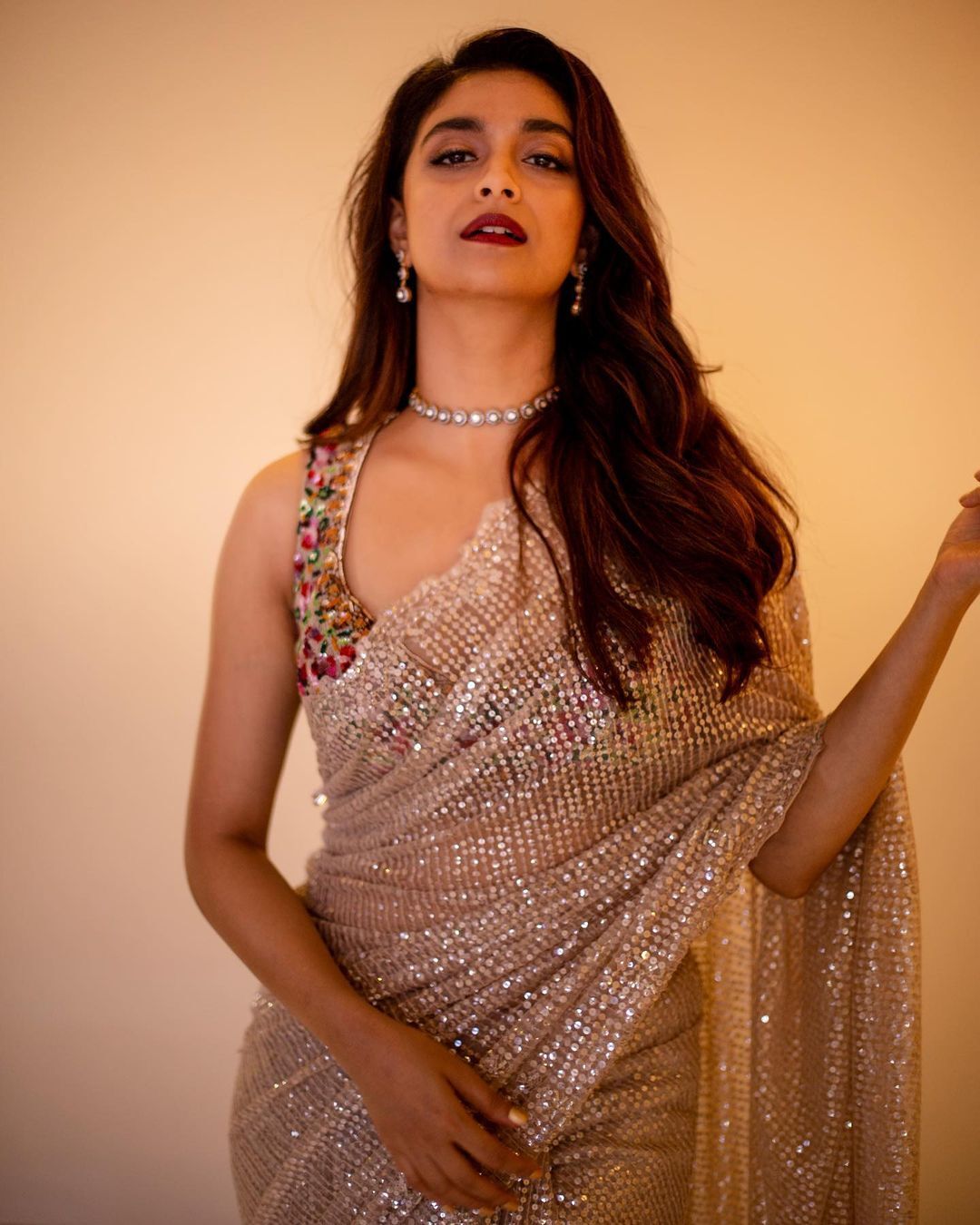  'സോ ഹോട്ട് ആന്റ് അട്രാക്റ്റീവ്'; സുഹൃത്തിന്റെ വിവാഹത്തിന് ഒരുങ്ങിയ കീർത്തി സുരേഷ്..വൈറൽ ചിത്രങ്ങൾ