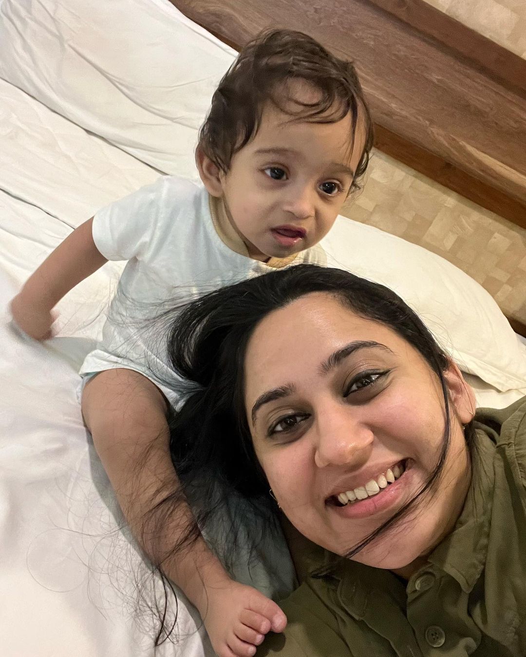 മിയ ജോര്‍ജിന്റെ പുതിയ ചിത്രം സൂപ്പര്‍; അശ്വിന്‍ തിളങ്ങിയെന്ന് ആരാധകര്‍...