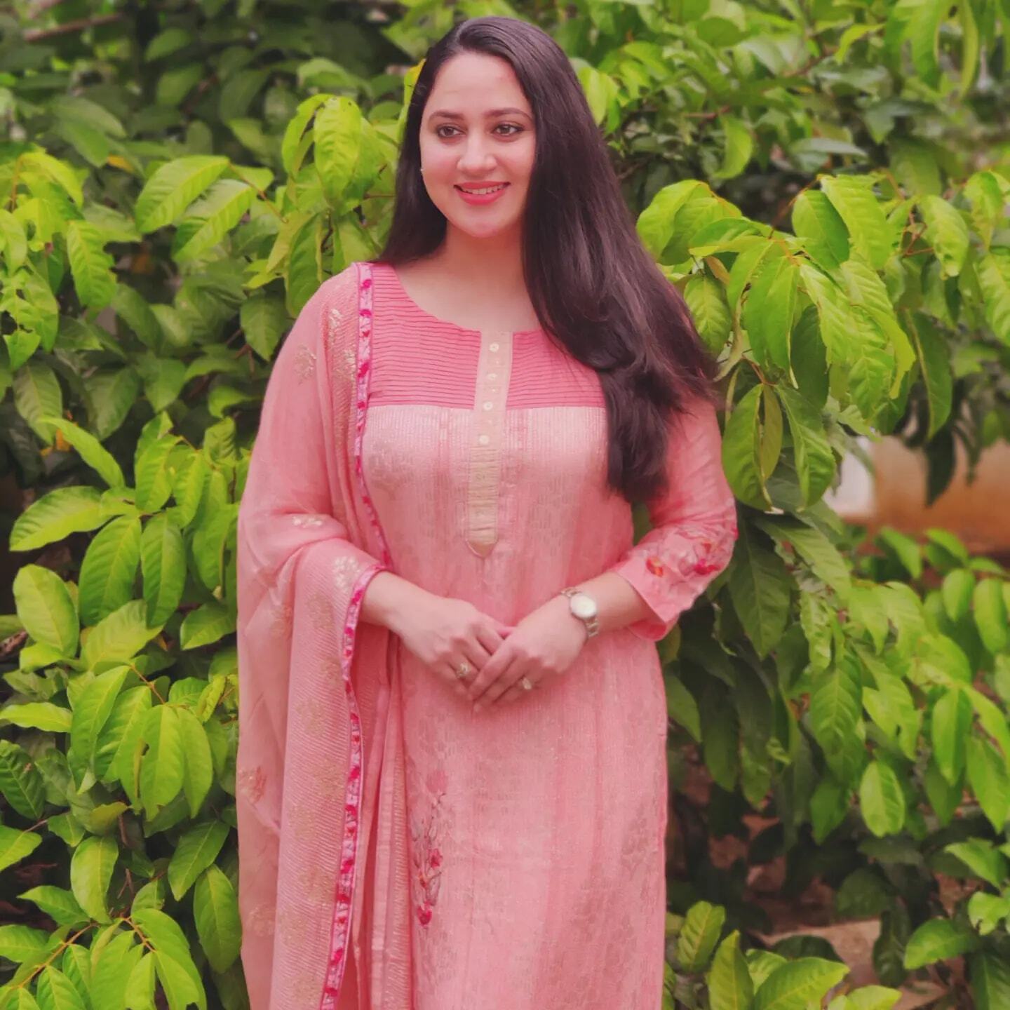 മിയ ജോര്‍ജിന്റെ പുതിയ ചിത്രം സൂപ്പര്‍; അശ്വിന്‍ തിളങ്ങിയെന്ന് ആരാധകര്‍...