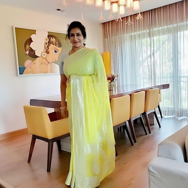 ലിസിയും കല്യാണി പ്രിയദര്‍ശനും ഒരുമിച്ച് ഉദ്ഘാടന വേദിയില്‍; ചിത്രങ്ങള്‍