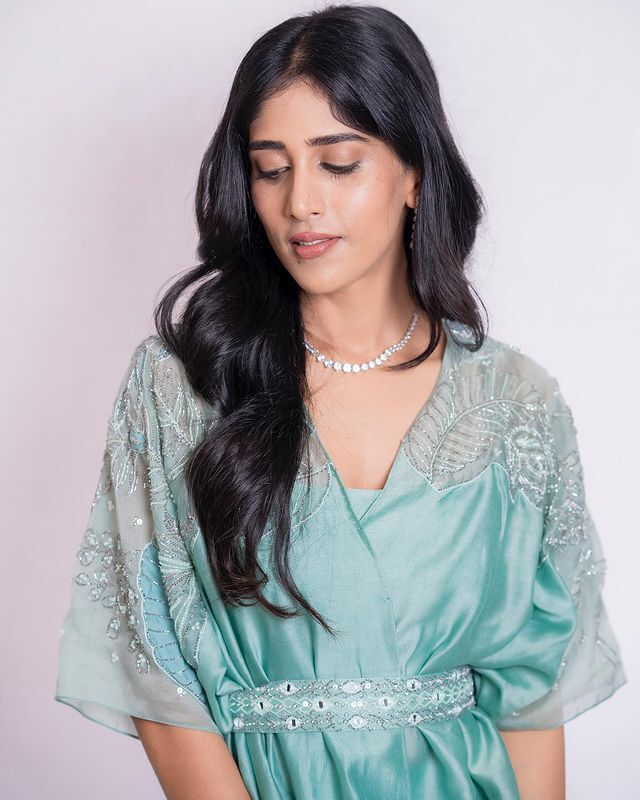 చాందిని చౌదరి చమక్ అందాలు