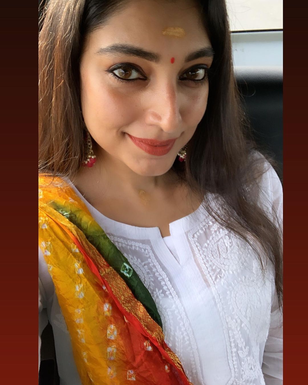 സിംപിളായിരിക്കാം പക്ഷെ പവർഫുള്ളാണ് റിതു: സാരിയില്‍ മിന്നിത്തിളങ്ങി റിതു മന്ത്ര