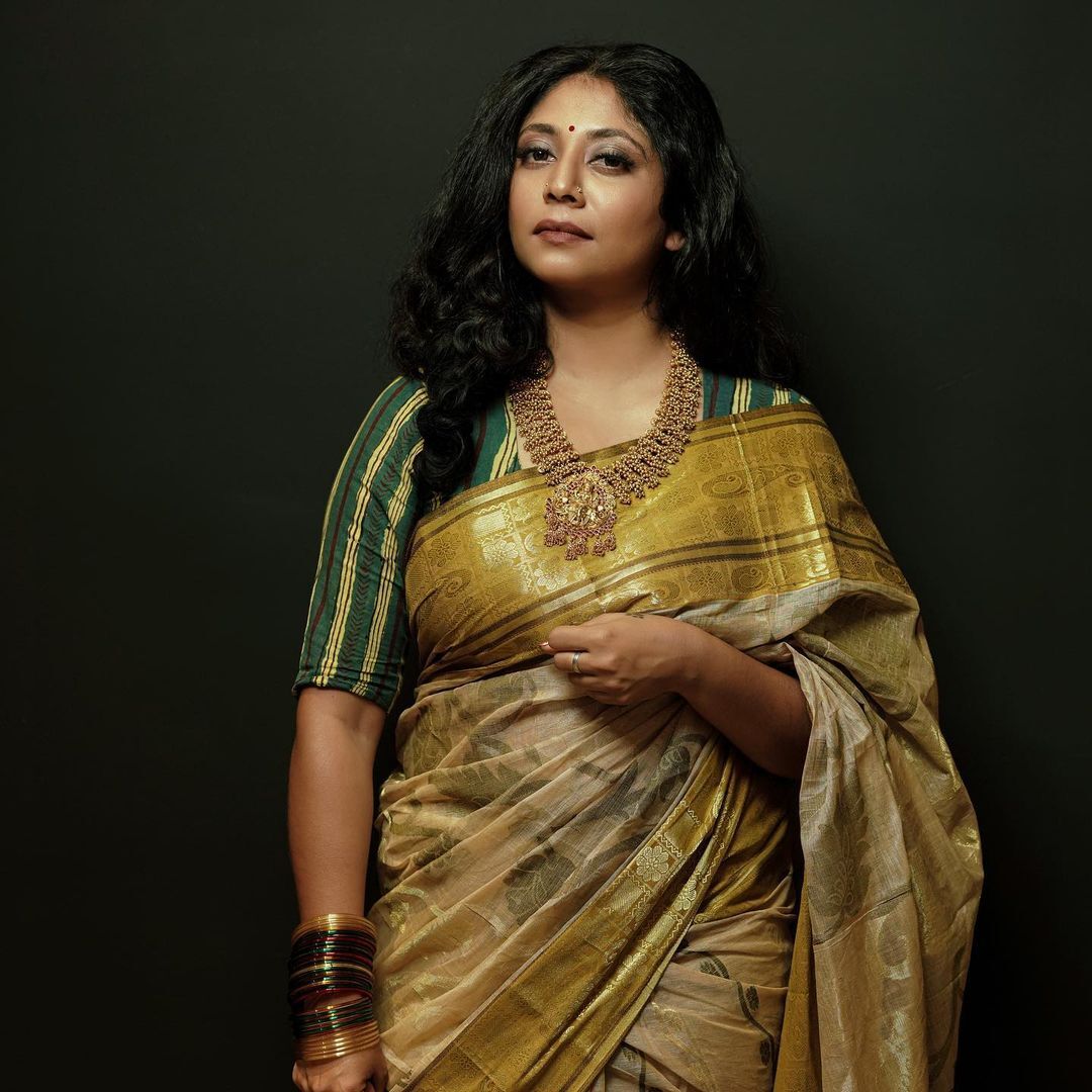 ഞാന്‍ ഇതുവരെ പരീക്ഷിക്കാത്ത ഒന്ന്... പുതിയ ലുക്കില്‍ ഖല്‍ബ് നിറച്ച് അഭയ ഹിരണ്‍മയി