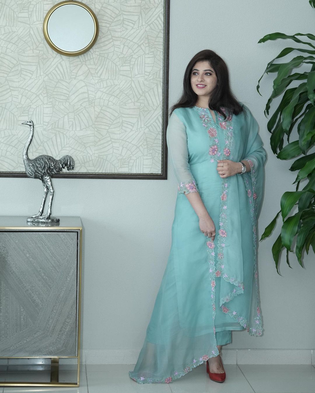 എന്നാ ക്യൂട്ടാടാ ഈ കൊച്ച്..; ഐമയുടെ പുതിയ ചിത്രം കണ്ടോ? കിടിലനെന്ന് ആരാധകര്‍