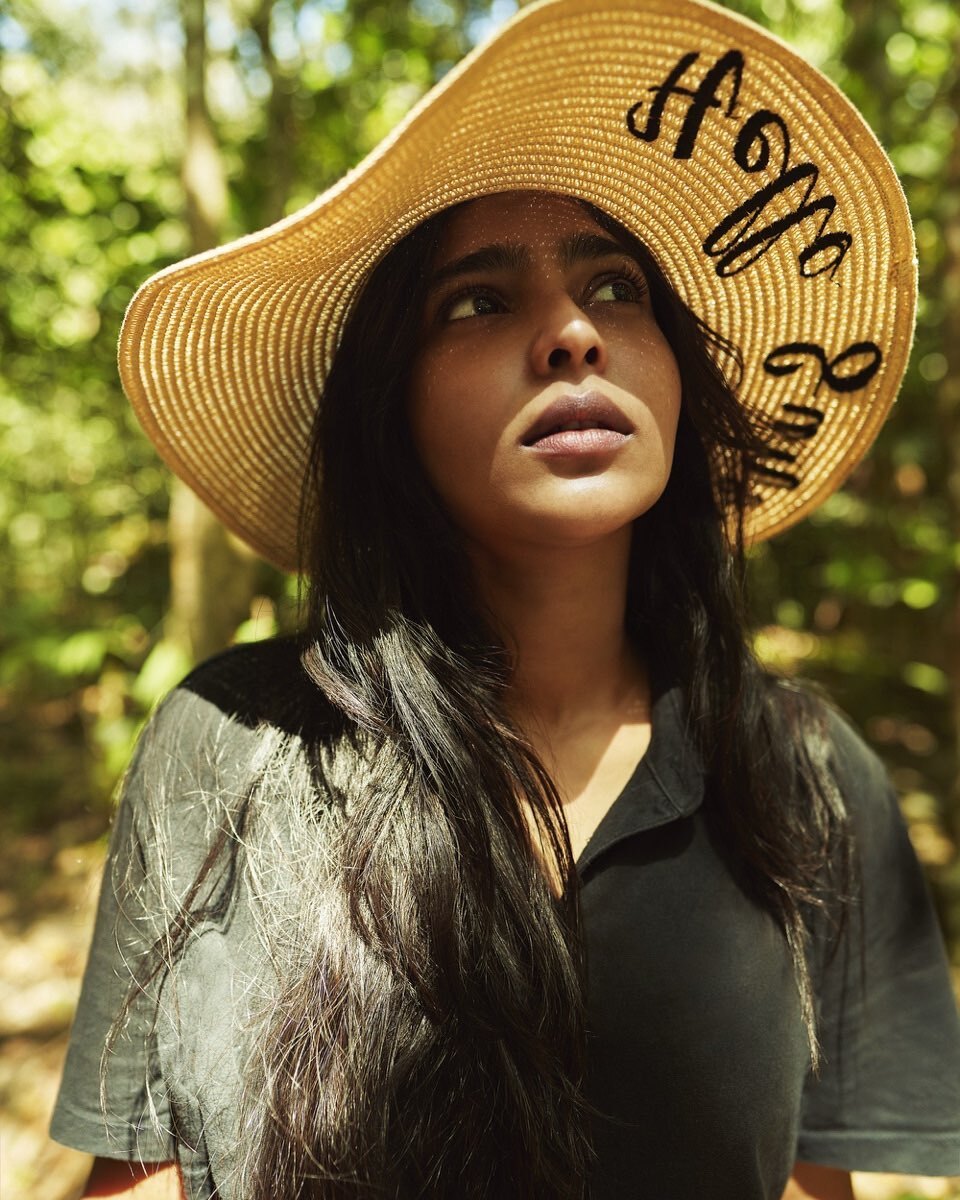 ക്യൂട്ട് ചിരിയിൽ സെൽഫി; ഉടൻ പങ്കിട്ട് ലൈക്കുകൾ വാരിക്കൂട്ടി നടി ഐശ്വര്യ ലക്ഷ്മി 