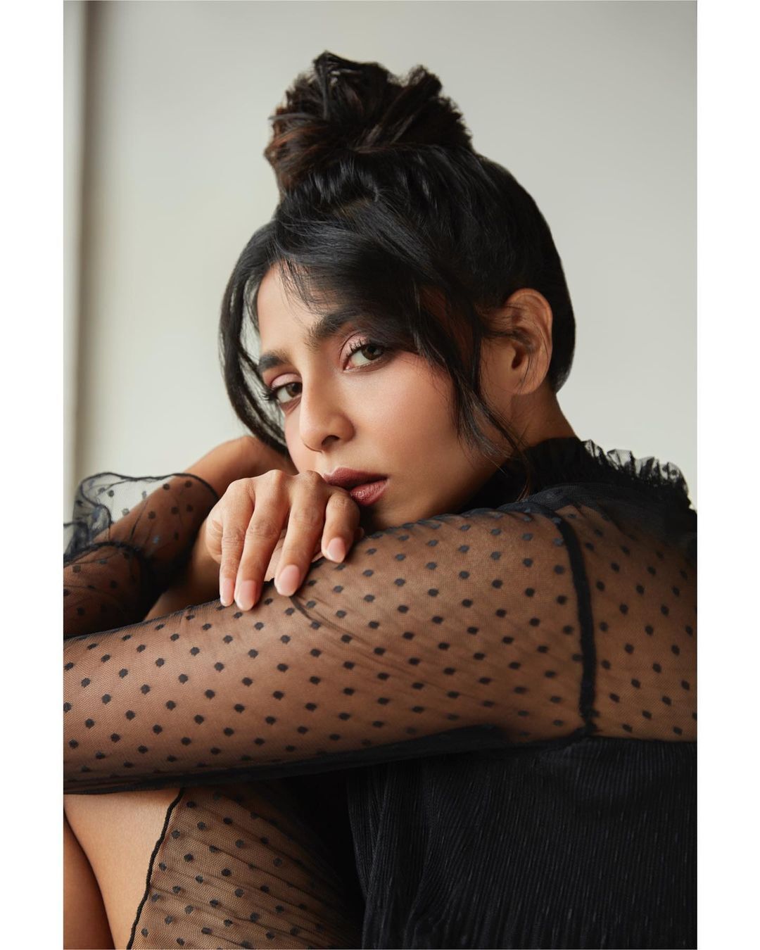 ക്യൂട്ട് ചിരിയിൽ സെൽഫി; ഉടൻ പങ്കിട്ട് ലൈക്കുകൾ വാരിക്കൂട്ടി നടി ഐശ്വര്യ ലക്ഷ്മി 