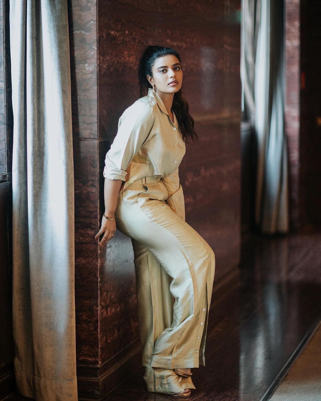 പൊളി പൊളിയേയ്... ഐശ്വര്യ ചോക്ലേറ്റ് ക്വീന്‍ ആയല്ലോ, വൈറല്‍ ചിത്രങ്ങള്‍