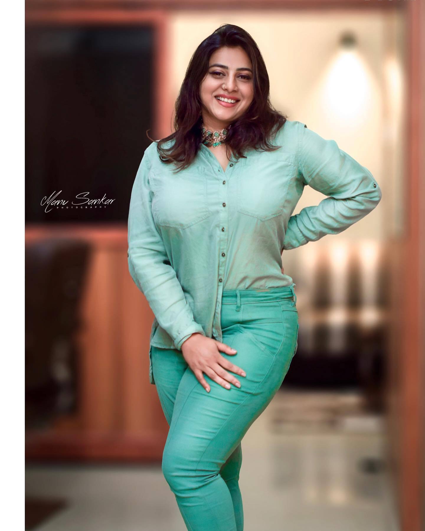 എന്തിനേറെ ക്യാപ്ഷന്‍..? ഈ ഫോട്ടോ തന്നെ മതിയല്ലോ; അന്ന രാജന്റെ കലക്കന്‍ ചിത്രങ്ങള്‍