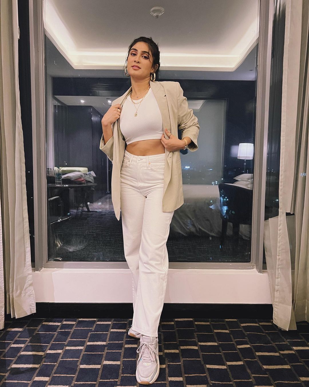 നല്ല നാടൻ ലുക്കിൽ നടി ദീപ്തി സതി; പുത്തൻ ചിത്രങ്ങൾ സമൂഹമാധ്യമത്തെ ഇളക്കി മറിക്കുന്നു? കാണാം 