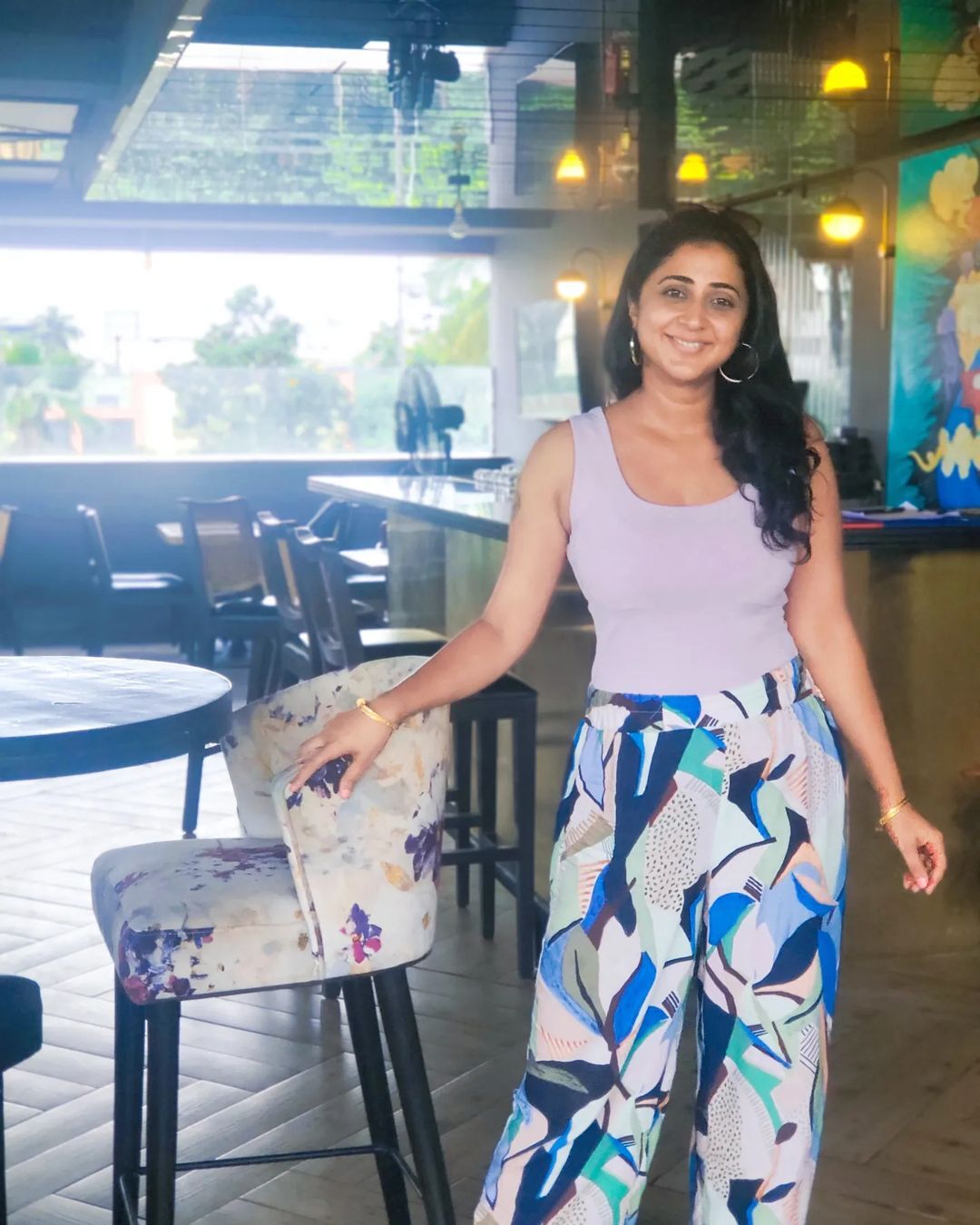 ഈ ചിരിയാണ് കിടിലൻ; എന്നും ക്യൂട്ടാ...നൈസാ...; കനിഹ ചിത്രങ്ങൾ വൈറൽ