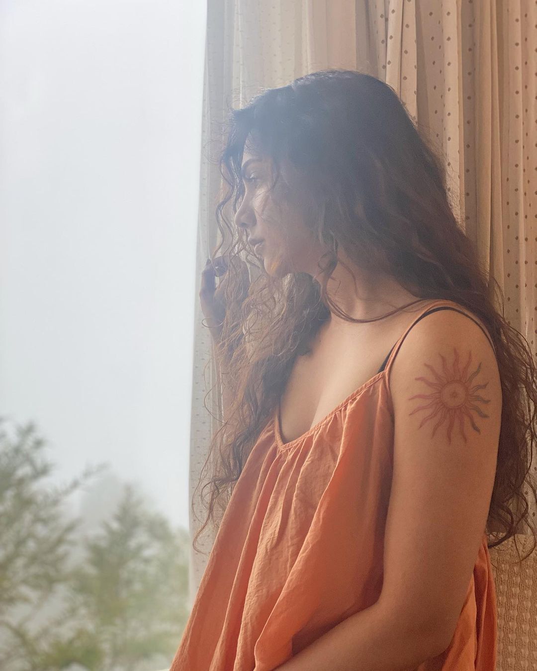 ഇൻസ്റ്റഗ്രാമിൽ ആരാധകരുടെ കണ്ണു തളളി ! മാസ് ആണേ... മഡോണ സെബാസ്റ്റ്യൻ ചിത്രങ്ങൾ; എല്ലാം വൈറൽ