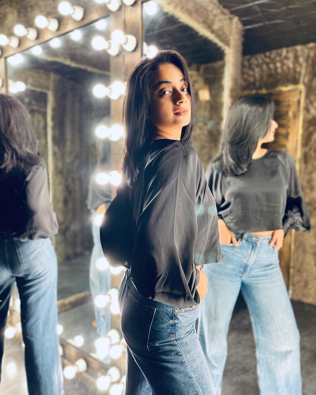 മേക്ക് ഓവറുകളുടെ രാജകുമാരി, അതാണ് നമിത; കിടിലന്‍ ചിത്രങ്ങള്‍ വൈറല്‍