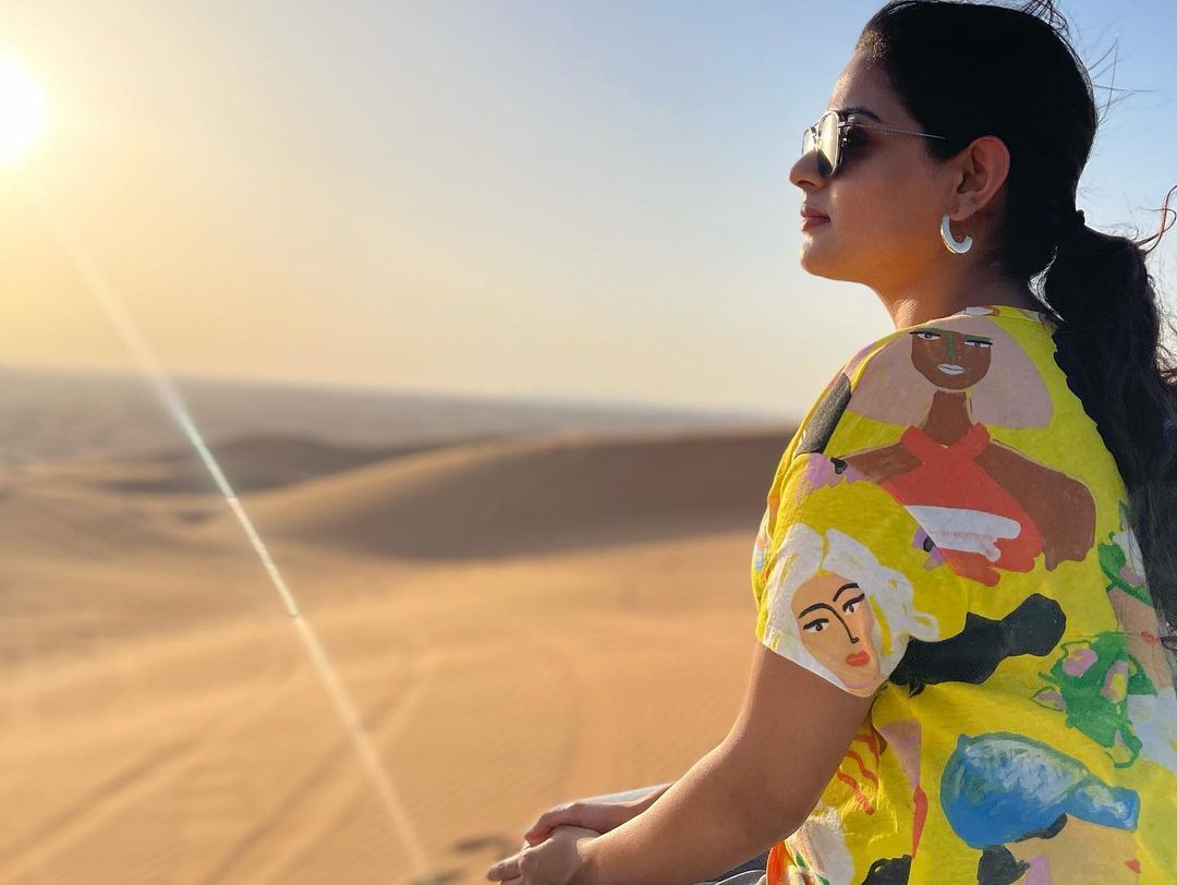 പുതുപുത്തന്‍ മേക്കോവറില്‍ നിഖില വിമല്‍; എന്തൊരു അഴകാണെന്ന് ആരാധകര്‍