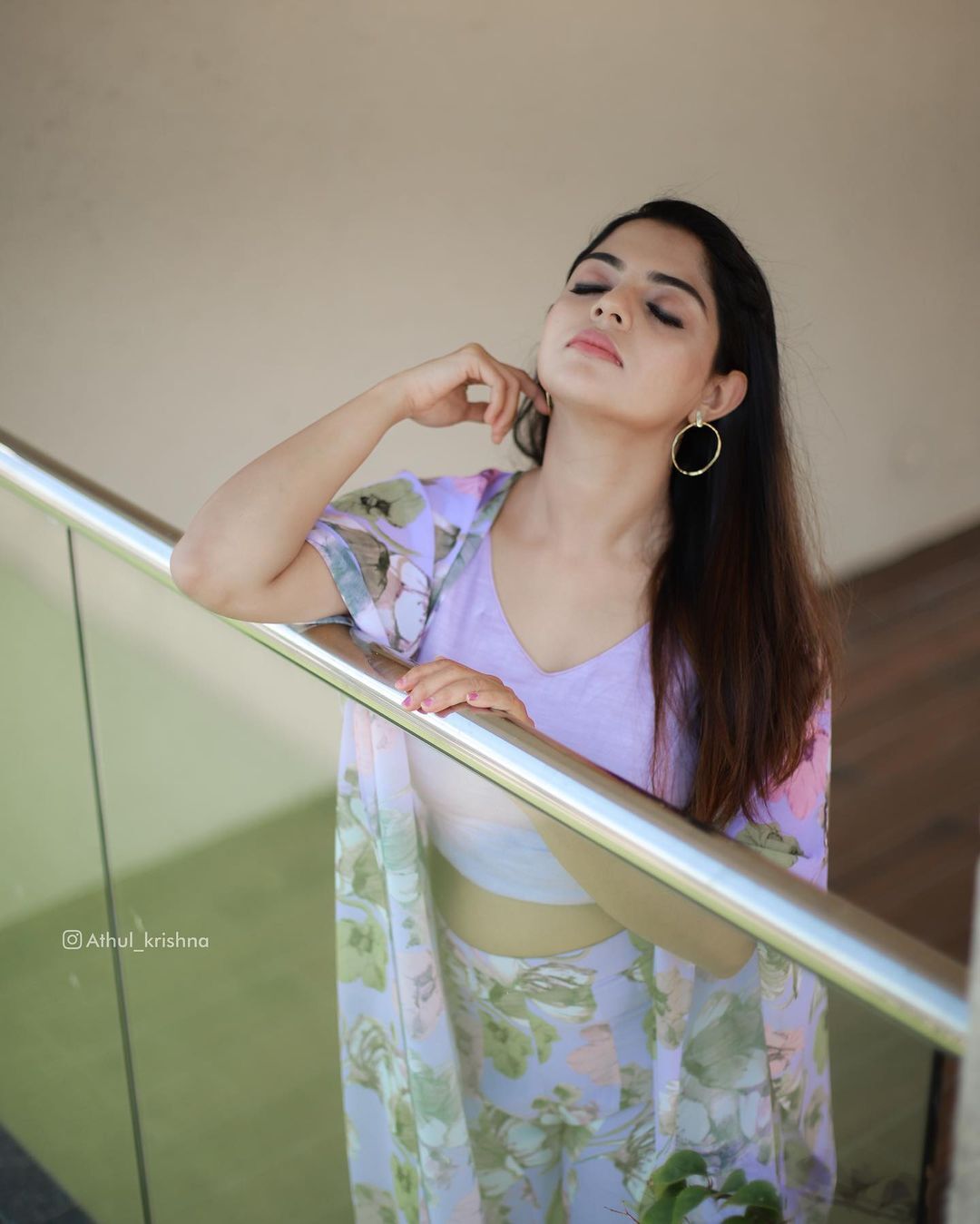 പുതുപുത്തന്‍ മേക്കോവറില്‍ നിഖില വിമല്‍; എന്തൊരു അഴകാണെന്ന് ആരാധകര്‍