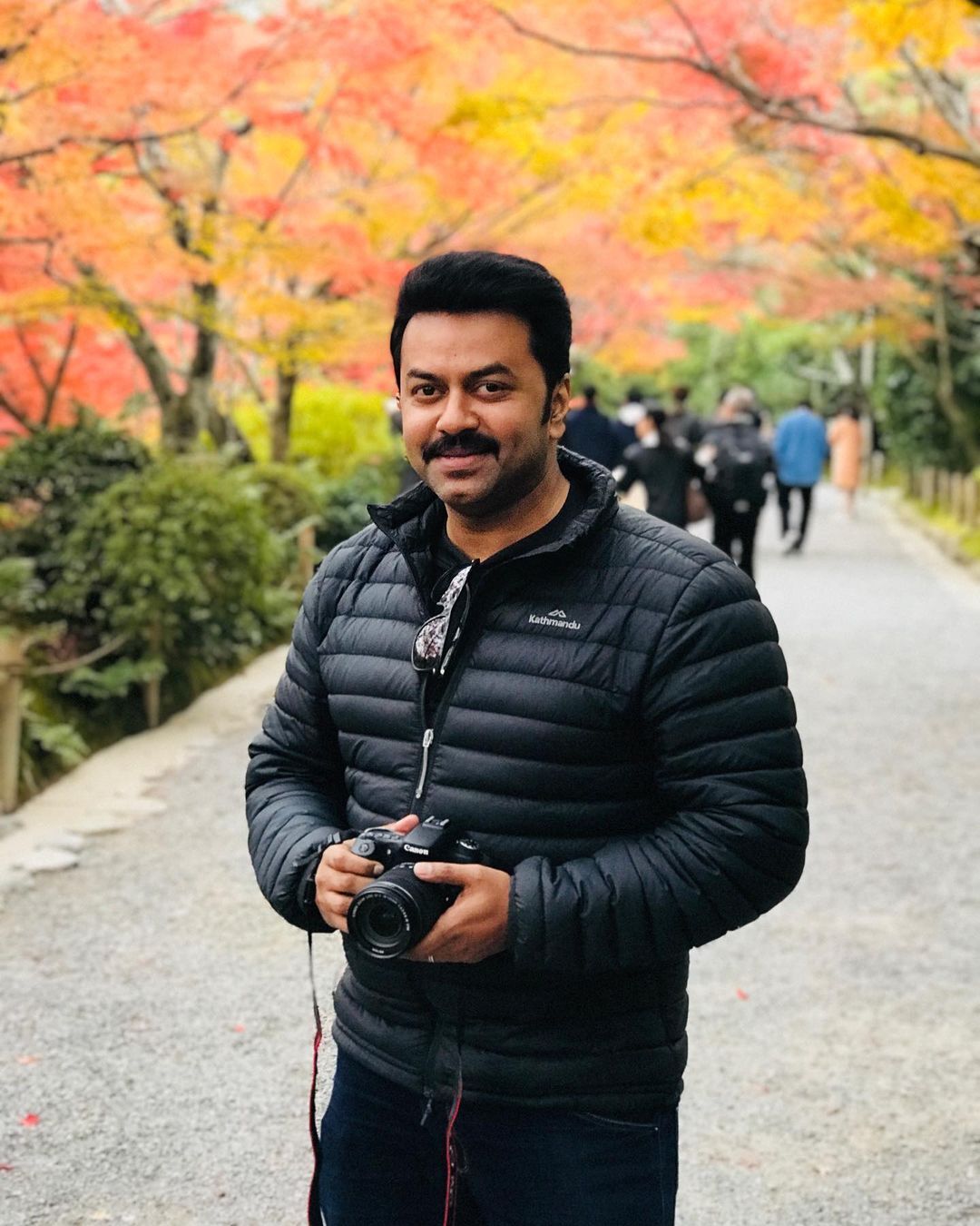 മകൾക്കൊപ്പം ഇത്തിരി നേരം! പൂർണ്ണിമ ഇന്ദ്രജിത്തിന്റെ ചിത്രങ്ങൾ വ്യത്യസ്തവും കിടിലൻ വൈറലും!