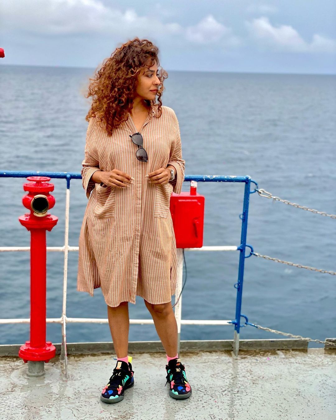  ഫാഷനിലാണ് പൂർണ്ണിമ ഇന്ദ്രജിത്ത്; ഇതാ കിടിലൻ ലുക്ക്; പങ്കിട്ട ചിത്രങ്ങൾ വൈറലാക്കി ആരാധകർ