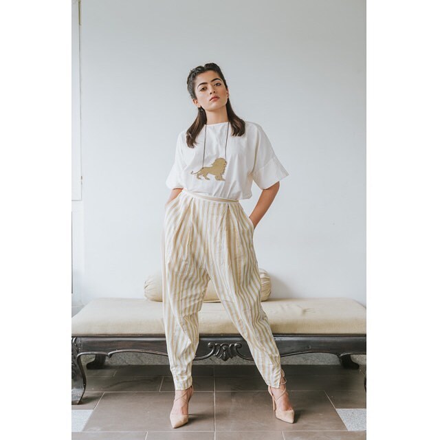 ലഹങ്കയില്‍ മിന്നിത്തിളങ്ങി രശ്മിക മന്ദാന..നിങ്ങളെന്ത് സുന്ദരിയെന്ന് ആരാധകര്‍ 