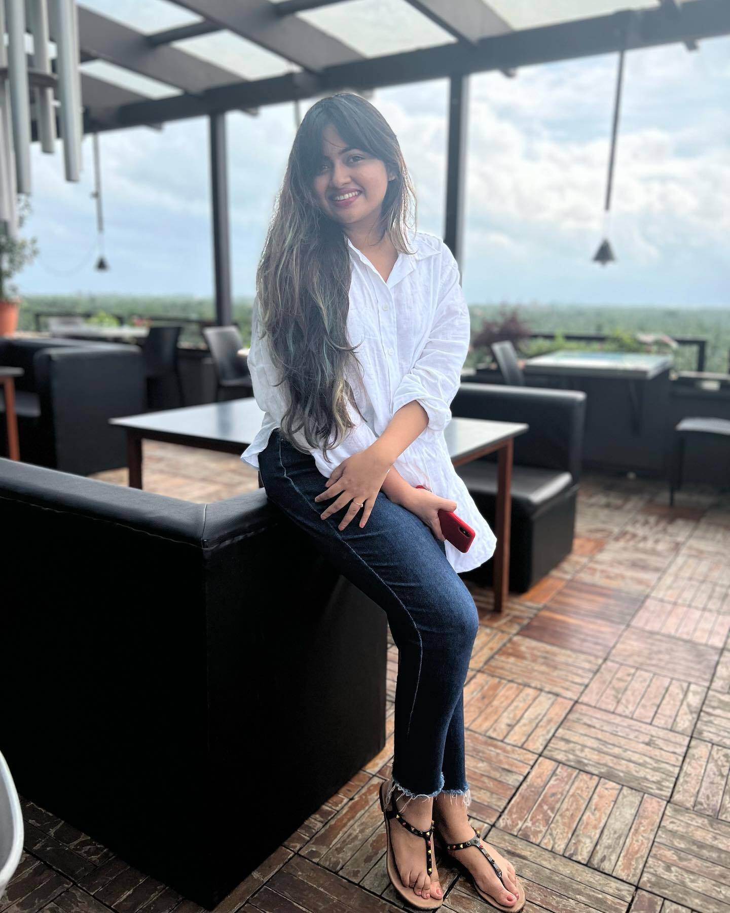 സ്റ്റാര്‍ട്ട്.... ക്യാമറ... ആക്ഷന്‍..; സംവിധായിക വേഷത്തില്‍ ഷാലിന്‍; കലക്കിയല്ലോയെന്ന് സോഷ്യല്‍ മീഡിയ