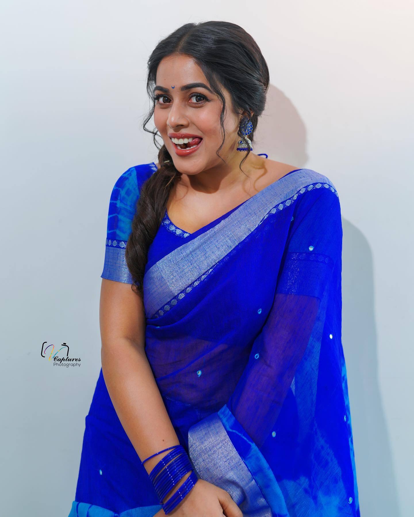 ക്യൂട്ട്‌നെസ് വാരിവിതറുകയാണല്ലോ ഷംനാ..; വൈറല്‍ ചിത്രങ്ങള്‍ കണ്ടോ