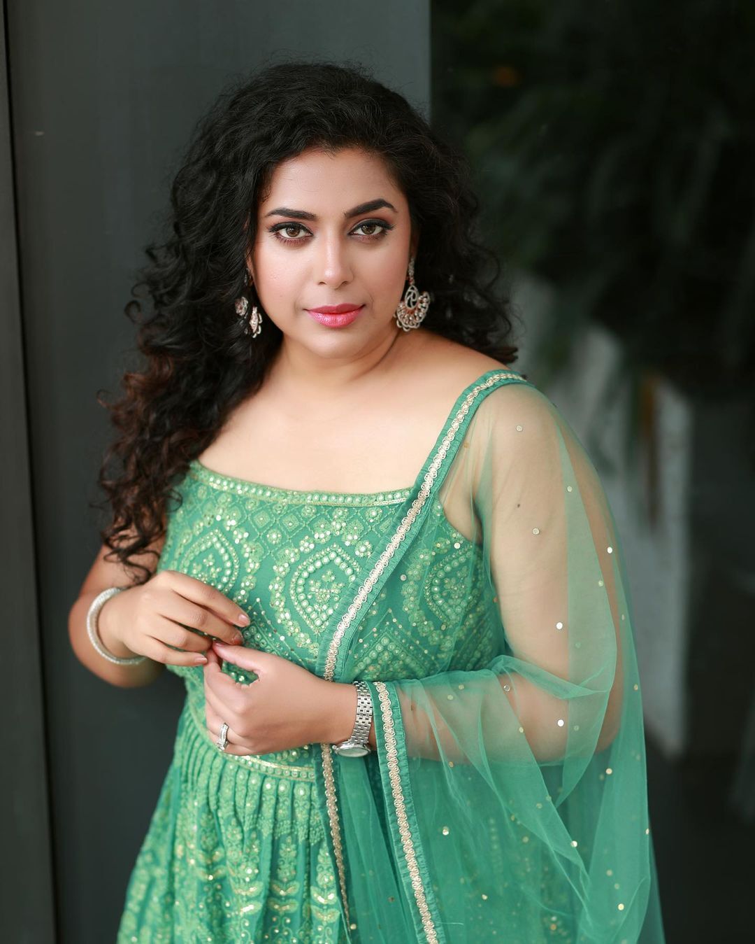 എന്നാ നോട്ടമാ ഇത് !; ഫാൻസ് പിളേളർ വീണു പോകും: ട്രെന്ഡിനൊപ്പം ക്യൂട്ടാണ് ജുവൽ മേരി