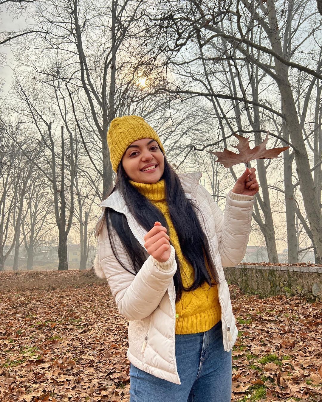 അഹാന കളര്‍ഫുളാണല്ലോ പോസ്, സംഗതി കലക്കിയിട്ടുണ്ട്, ഗ്ലാമറസ് ചിത്രങ്ങള്‍ വൈറല്‍