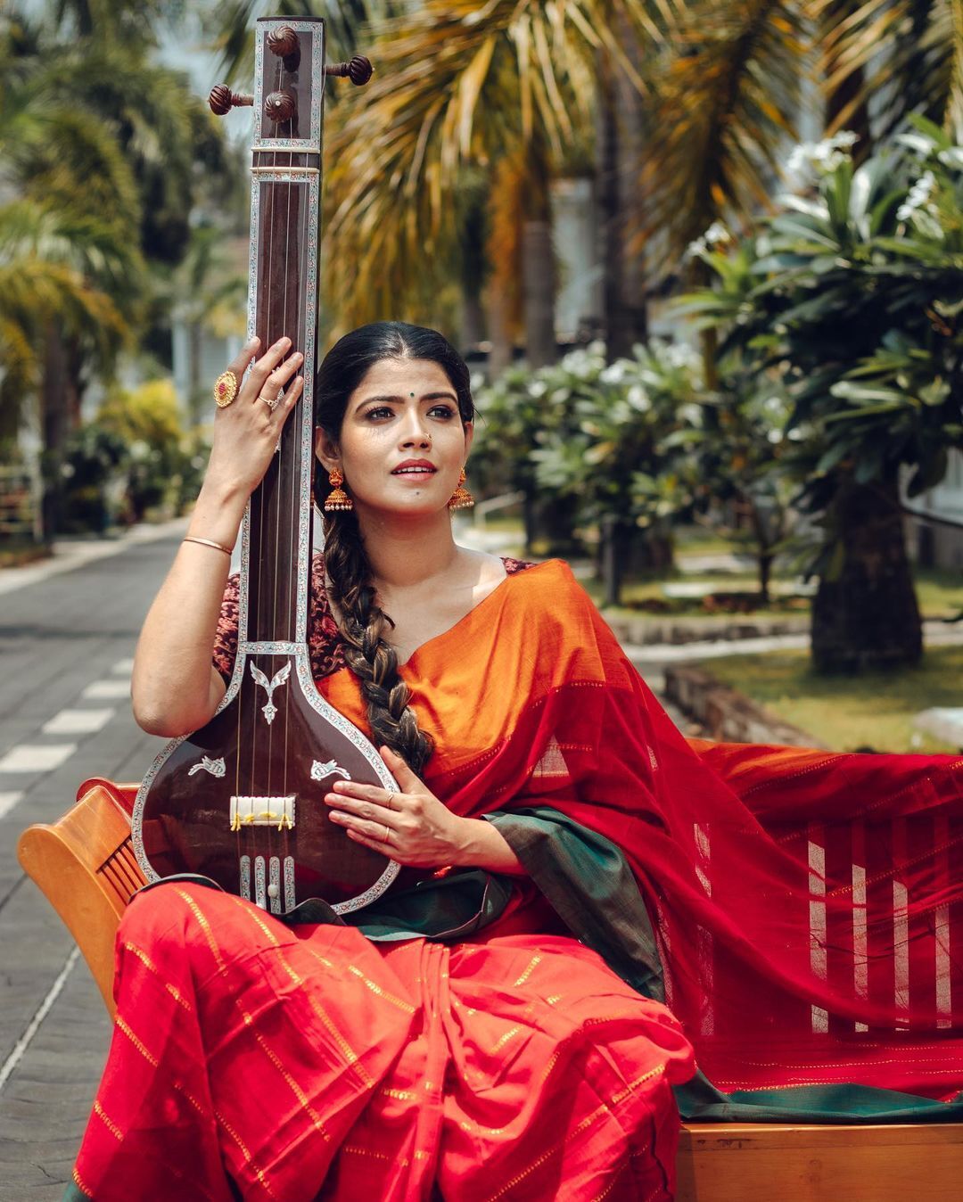 'ആളുകള്‍ അവര്‍ക്ക് തോന്നുന്നത് പോലെ വിചാരിക്കട്ടെ..' പുതിയ ഫോട്ടോയുമായി അമൃത സുരേഷ് 
