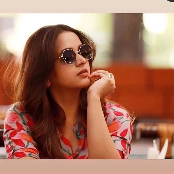   'ഭാവന വന്നാൽ പിന്നെ ചുറ്റും ഉള്ളതൊന്നും കാണൂല'; കിടിലൻ ചിത്രങ്ങളുമായി വീണ്ടും താരം