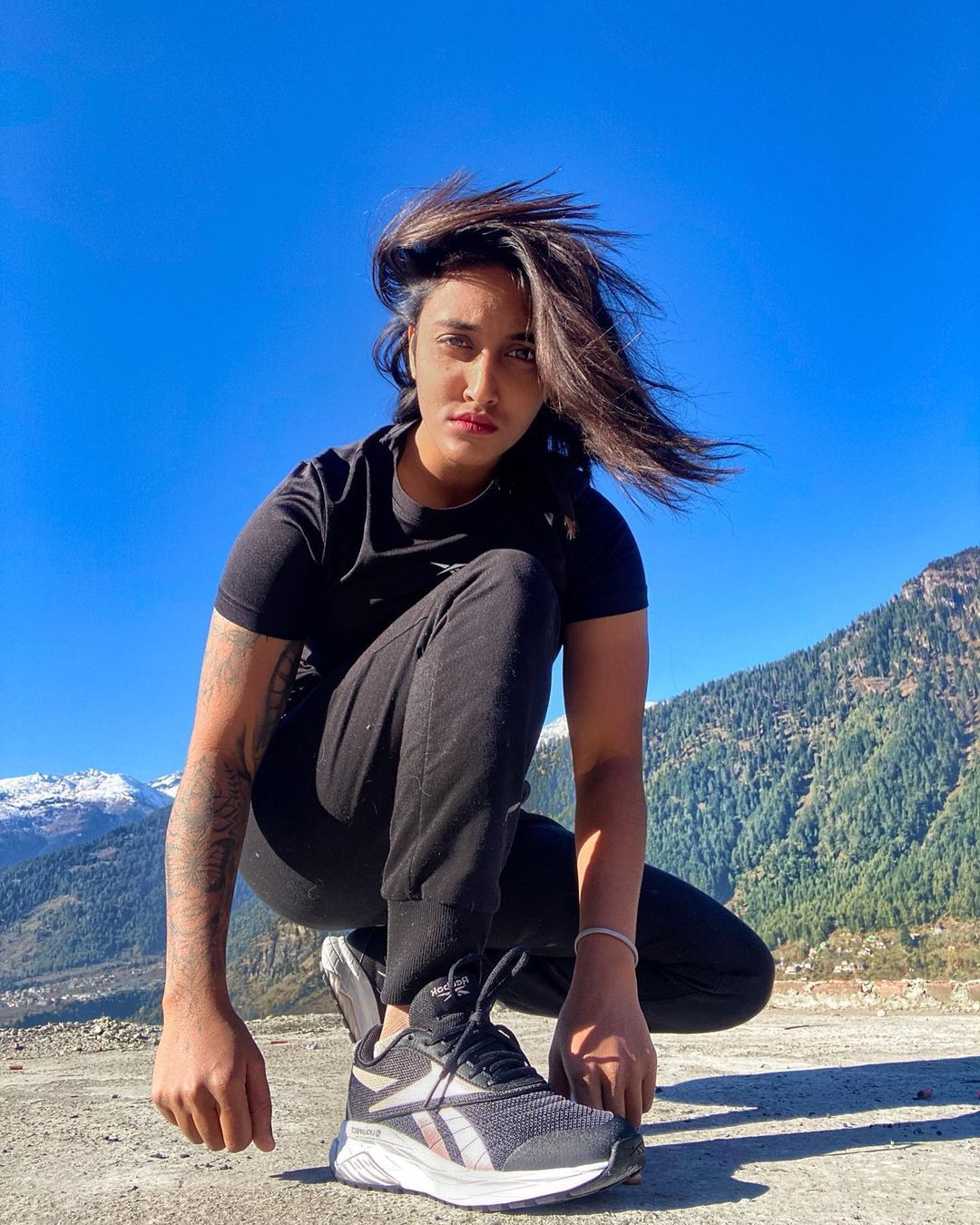  പണ്ട് നിമ്മിക്കുട്ടിയോട് പറഞ്ഞത് പോലെ..ചിത്രം പങ്കുവെച്ച് ജാസ്മിന്‍.. 'ഈ വൃത്തികെട്ടവളെ' ഒത്തിരിയിഷ്ടമെന്ന് ആരാധകര്‍