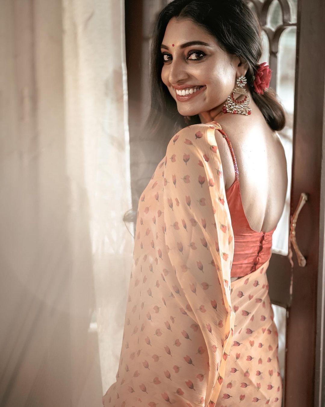 'നിങ്ങളെ പോലൊരു സുന്ദരിയെ ഒരു ബിഗ് ബോസ് സീസണും കണ്ടിട്ടില്ല'; നിങ്ങൾ പൊളിയാണ് റിതു 