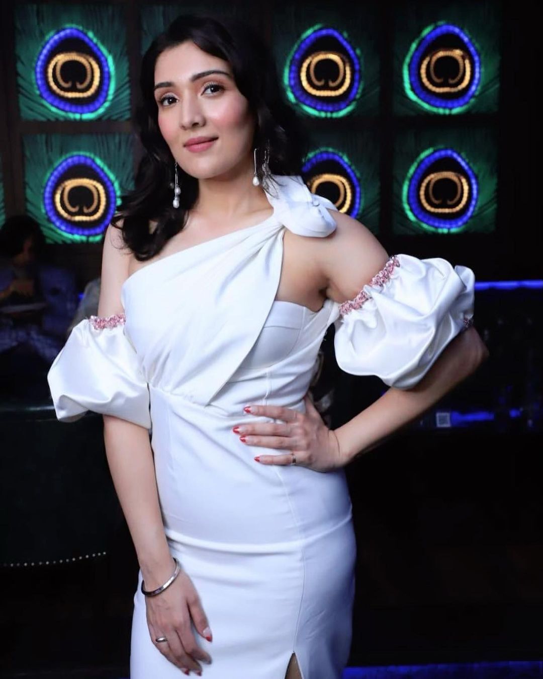 गोविंदा की बेटी Tina Ahuja की खूबसूरती के आगे बड़ी-बड़ी एक्‍ट्रेस हैं फेल, देखें हॉट फोटो 