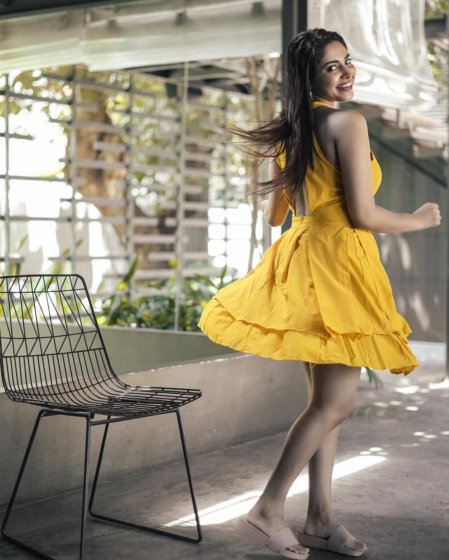 'തിരുമ്പി വന്തിട്ടെന്നു സൊല്ല്', അമേയ..ഈസ് ബാക്ക്; കൊറോണയെ പറപ്പിച്ച് തിരിച്ചെത്തിയെന്ന് ആരാധകര്‍ 