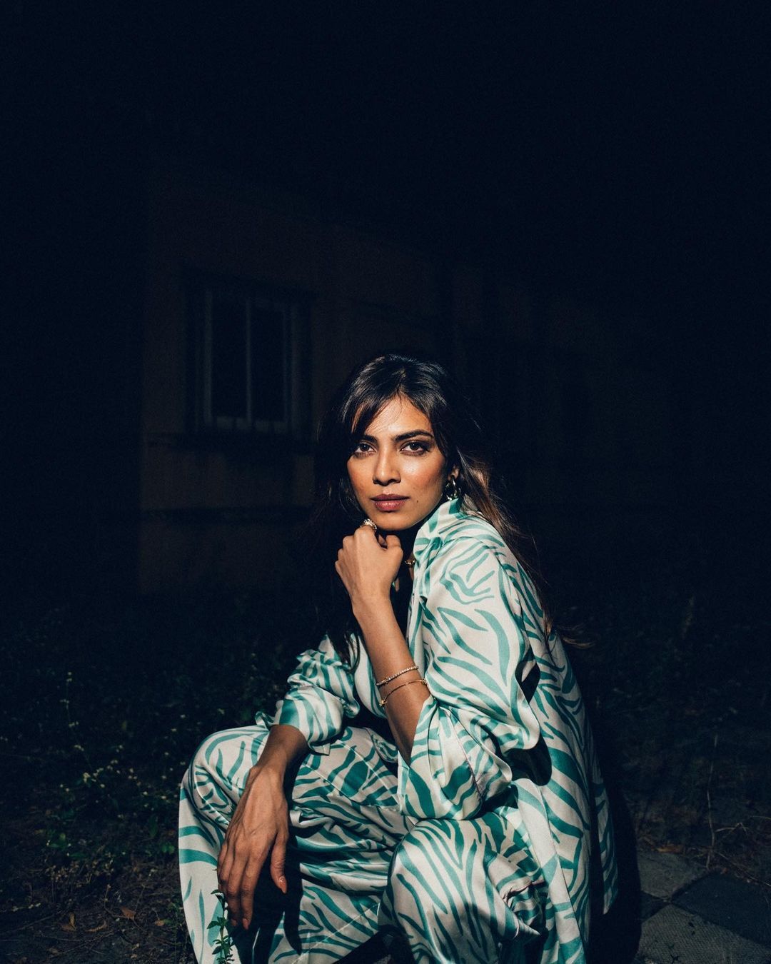 തൊട്ടാല്‍ തീപ്പാറും, ഏജ്ജാതി ഹോട്ട്‌നെസ്സ്, മാളവിക ഇത് മാരക ലുക്ക്, വൈറലായി പുതിയ ചിത്രങ്ങള്‍